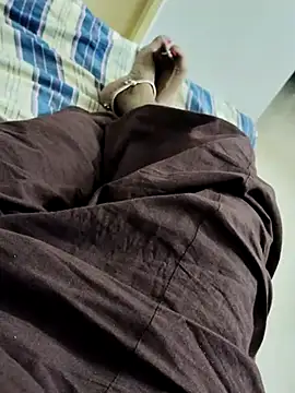 Snapshot of Tamilrojanew chatting on March 11, 8:42 pm Tamilrojanew online show from March 11, 8:42 pm