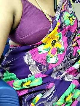 Snapshot of Tamilrojanew chatting on March 19, 6:55 pm Tamilrojanew online show from March 19, 6:55 pm