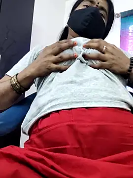 Snapshot of Tamilrojanew chatting on September 16, 10:49 am Tamilrojanew online show from September 16, 10:49 am