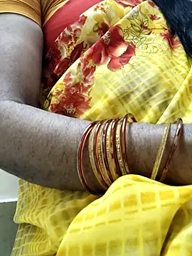 Snapshot of Tamilrojanew chatting on October 10, 10:36 am Tamilrojanew online show from October 10, 10:36 am