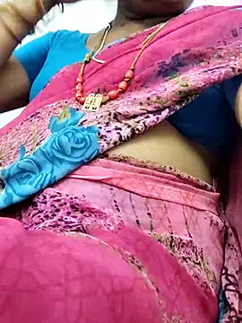 Snapshot of Tamilrojanew chatting on November 3, 7:09 am Tamilrojanew online show from November 3, 7:09 am