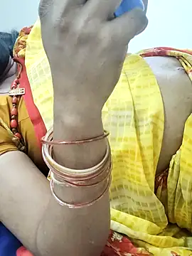 Snapshot of Tamilrojanew chatting on November 4, 8:08 pm Tamilrojanew online show from November 4, 8:08 pm