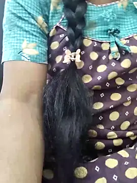 Snapshot of Tamilrojanew chatting on November 5, 9:42 am Tamilrojanew online show from November 5, 9:42 am