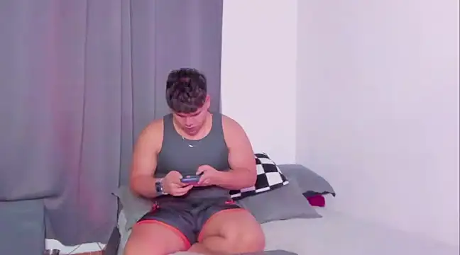 Snapshot of Khail68 chatting on January 16, 7:07 am Khail68 online show from January 16, 7:07 am