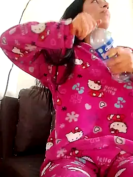 chloewildd  online show from January 19, 5:28 pm