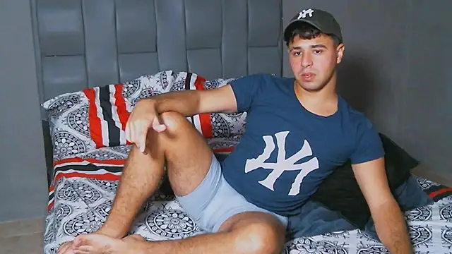 beautiful james online show from February 1, 12:40 am