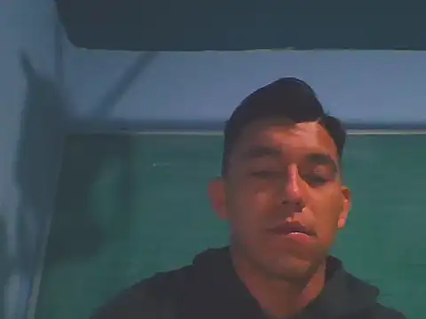 Snapshot of Javierhot666 chatting on March 4, 12:38 am Javierhot666 online show from March 4, 12:38 am