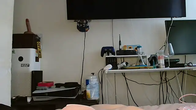 Snapshot of DirtyDi97 chatting on September 12, 3:56 pm DirtyDi97 online show from September 12, 3:56 pm