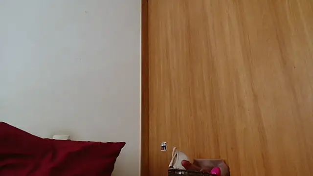 Snapshot of DirtyDi97 chatting on November 26, 3:46 pm DirtyDi97 online show from November 26, 3:46 pm