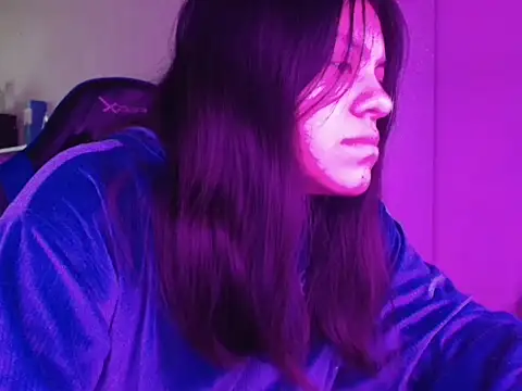 Snapshot of DirtyDi97 chatting on December 16, 2:22 pm DirtyDi97 online show from December 16, 2:22 pm