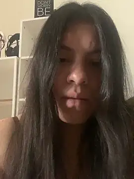 Snapshot of DirtyDi97 chatting on February 28, 6:09 pm DirtyDi97 online show from February 28, 6:09 pm