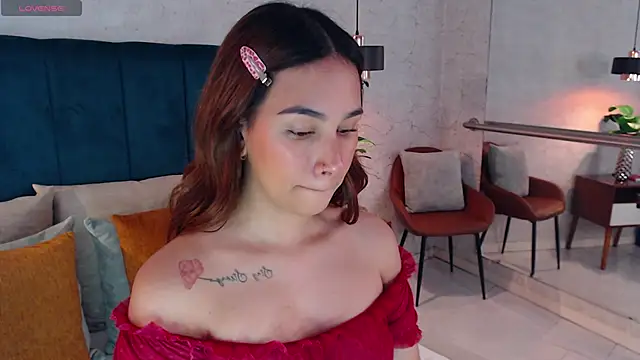 AdeleAndersonn online show from October 31, 5:47 pm