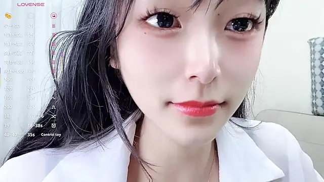 808dass online show from March 8, 7:31 pm