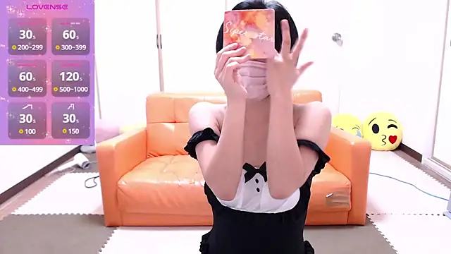 minamina1221 online show from March 10, 6:12 pm