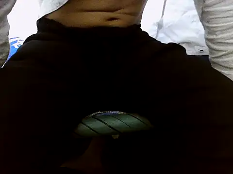 sexyguy1231 online show from April 18, 7:07 pm