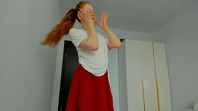 Snapshot of Fire_Luna chatting on March 18, 8:25 am Fire Luna online show from March 18, 8:25 am