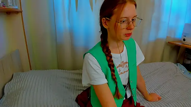 Snapshot of Fire_Luna chatting on November 14, 5:28 am Fire Luna online show from November 14, 5:28 am