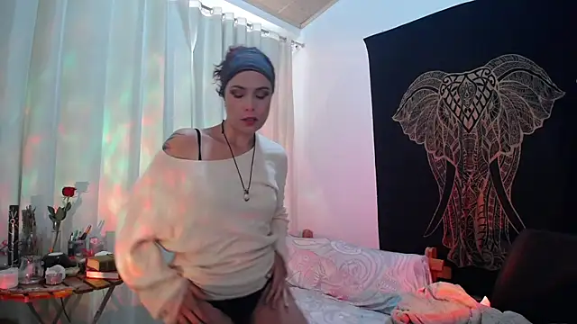 Snapshot of AmaRiv chatting on February 26, 11:52 am AmaRiv online show from February 26, 11:52 am