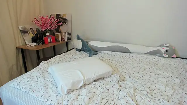 Snapshot of Shadow_Dance chatting on January 23, 5:52 pm Shadow Dance online show from January 23, 5:52 pm