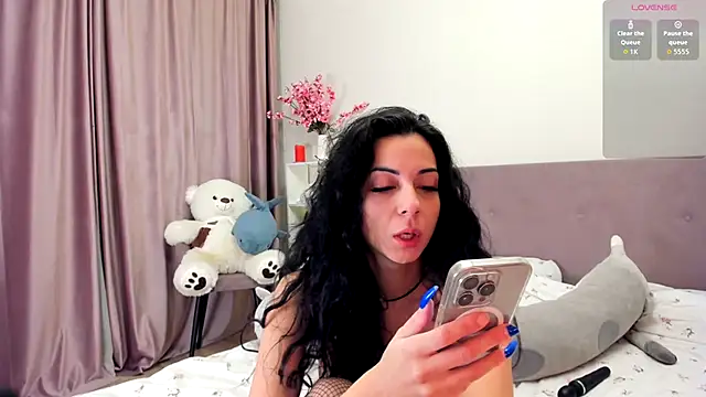 Snapshot of Shadow_Dance chatting on September 17, 3:46 pm Shadow Dance online show from September 17, 3:46 pm