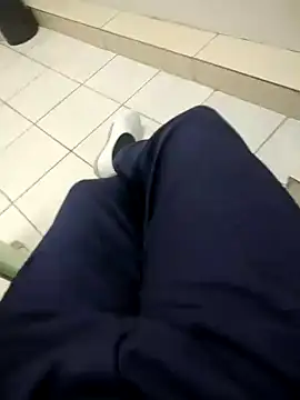 Snapshot of gatmoreno1 chatting on September 30, 5:07 pm gatmoreno1 online show from September 30, 5:07 pm