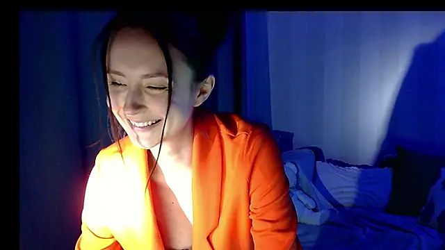 LilyXSky online show from December 3, 12:49 pm