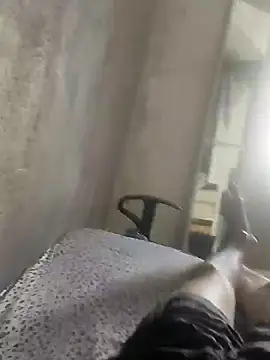 Snapshot of Juliano69xv chatting on February 8, 1:22 pm Juliano69xv online show from February 8, 1:22 pm