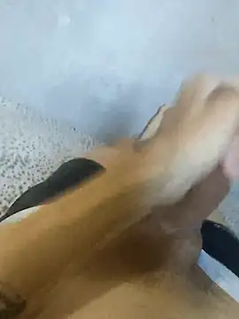 Snapshot of Juliano69xv chatting on March 3, 12:27 pm Juliano69xv online show from March 3, 12:27 pm