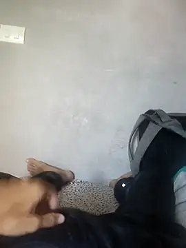 Snapshot of Juliano69xv chatting on March 10, 1:43 pm Juliano69xv online show from March 10, 1:43 pm