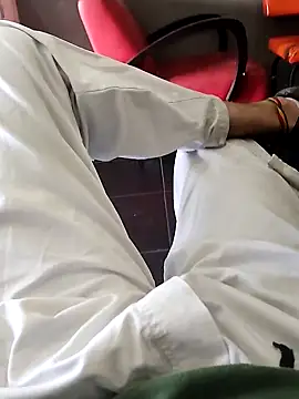 Snapshot of Juliano69xv chatting on September 8, 5:56 pm Juliano69xv online show from September 8, 5:56 pm