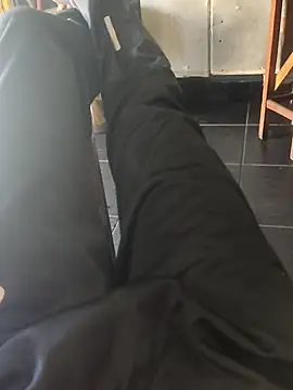 Snapshot of Juliano69xv chatting on September 18, 6:32 pm Juliano69xv online show from September 18, 6:32 pm