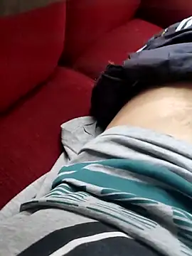 Snapshot of Juliano69xv chatting on November 13, 12:59 pm Juliano69xv online show from November 13, 12:59 pm