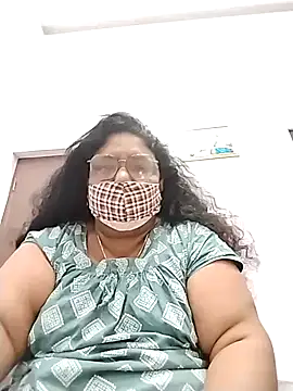 Snapshot of Pushpavathi_78 chatting on October 28, 2:04 am Pushpavathi 78 online show from October 28, 2:04 am