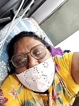 Snapshot of Pushpavathi_78 chatting on November 18, 7:18 pm Pushpavathi 78 online show from November 18, 7:18 pm