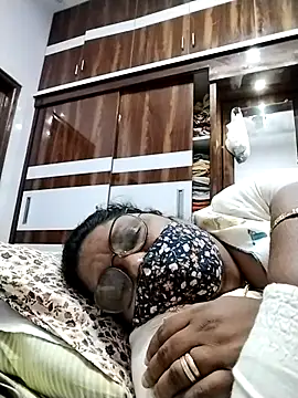 Snapshot of Pushpavathi_78 chatting on November 29, 10:02 pm Pushpavathi 78 online show from November 29, 10:02 pm