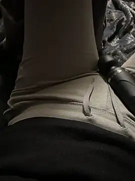 Snapshot of Ana-05 chatting on September 23, 7:28 pm Ana-05 online show from September 23, 7:28 pm