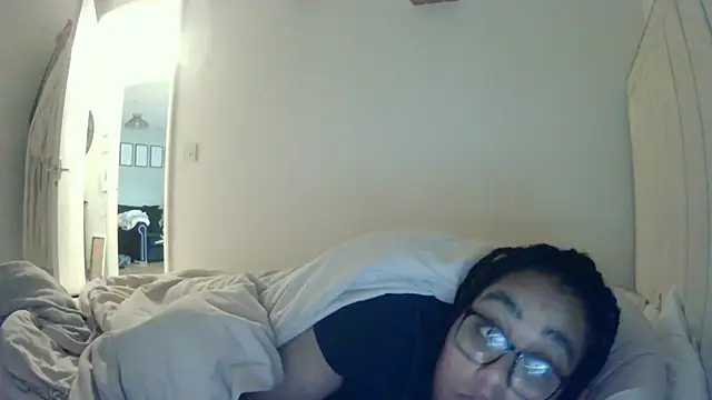 vanilla chocolate23 online show from January 17, 9:06 am