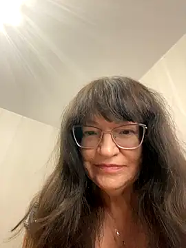 ZaraFay online show from January 6, 6:22 pm