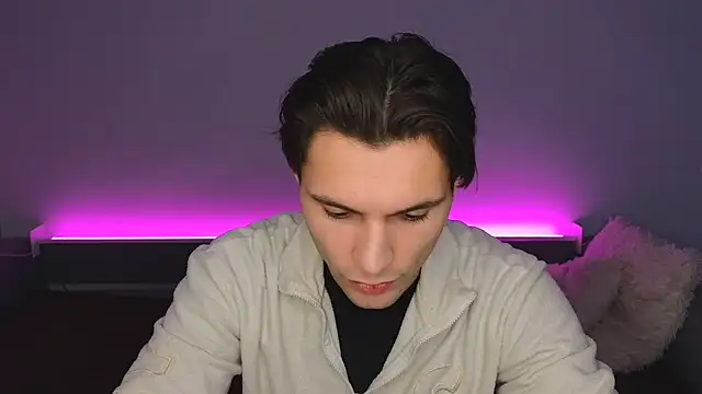 denlover1 online show from February 9, 10:52 am