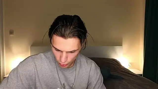 denlover1 online show from April 10, 6:23 pm