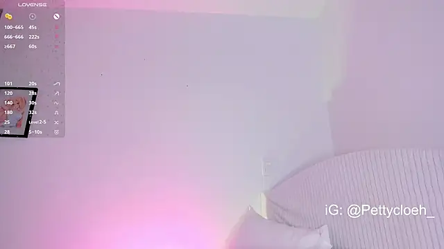 Snapshot of PettyCloeh chatting on February 13, 12:02 am PettyCloeh online show from February 13, 12:02 am