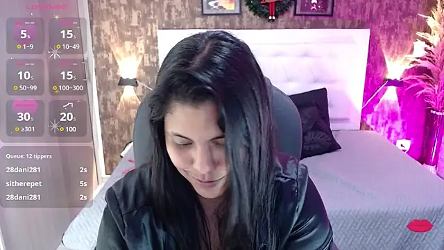 Snapshot of dulce__love69 chatting on December 22, 5:12 am dulce love69 online show from December 22, 5:12 am