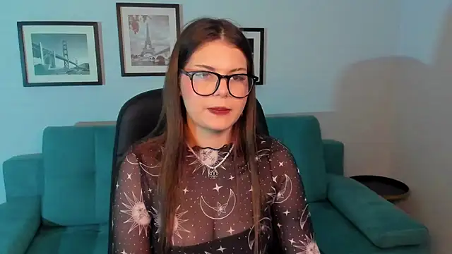 Snapshot of AdeliaKiss chatting on January 27, 9:22 pm AdeliaKiss online show from January 27, 9:22 pm
