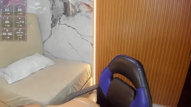 Snapshot of Alyssapark chatting on November 12, 7:13 pm Alyssapark online show from November 12, 7:13 pm