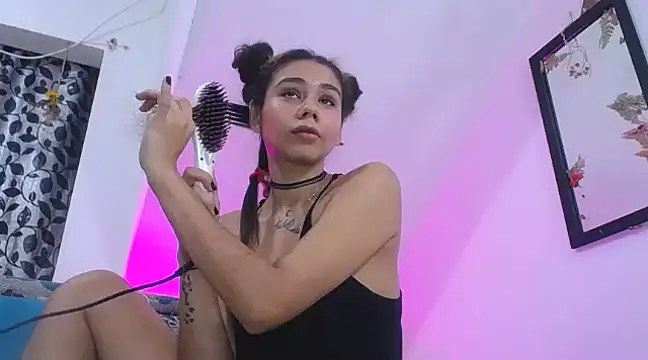 diamonmeli online show from February 4, 6:17 pm