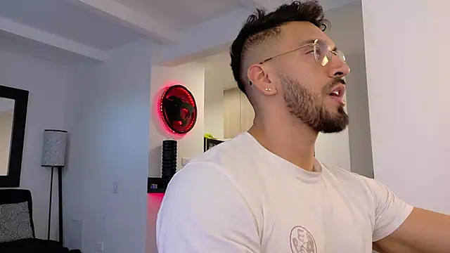 tony muscle online show from October 30, 9:59 pm