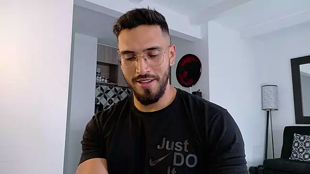 tony muscle online show from January 8, 9:17 pm