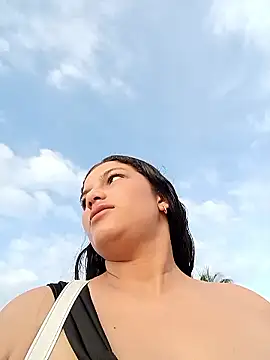 girl milk1 online show from November 3, 9:38 pm