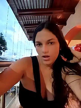 girl milk1 online show from November 17, 10:37 pm