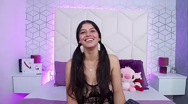 MadelineBeckert online show from March 11, 1:26 am